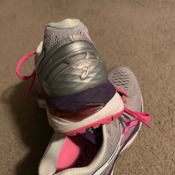 ASICS women’s gel Kayano 23 silver/pink size 7 - Picture 5 of 7